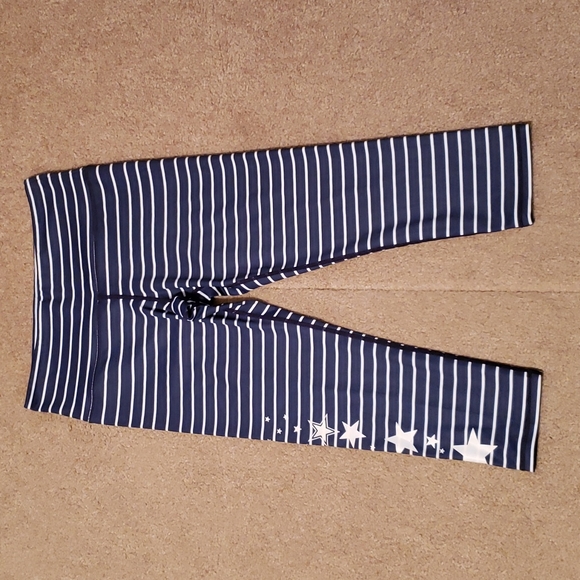 Just Live Women's Striped Capris - Picture 1 of 10